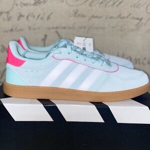 ADIDAS • Youth/Women